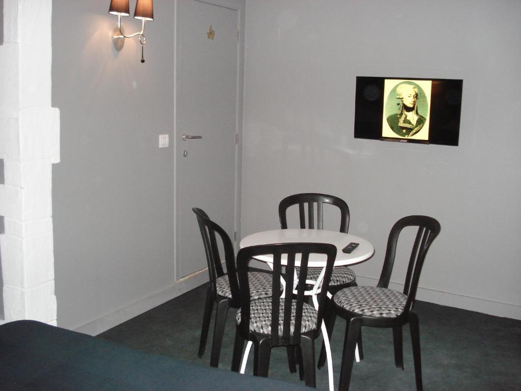 Hotel La Fayette Rochefort Værelse billede